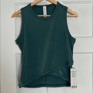 Lululemon Do the Twist Cropped Tank